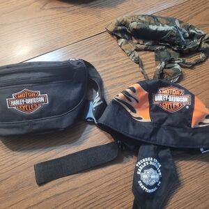 Vintage Harley-Davidson Fanny Pack And Skull Caps